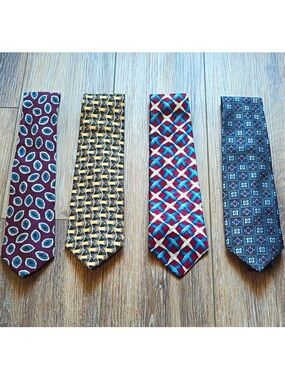 Retro Geometric Necktie Lot of 4 Men’s Silk Ties Multicolor Classic 90s Office